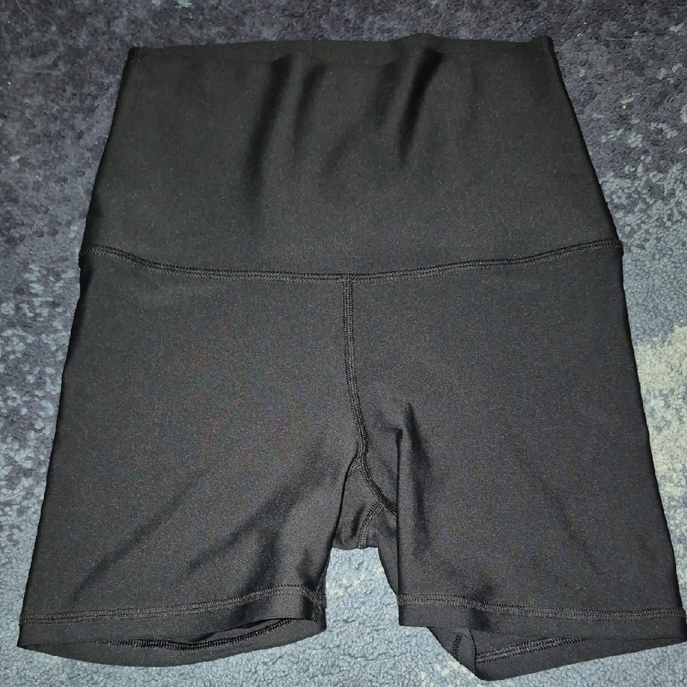 Women's Silver Icing Black Super High Rise Shorts Size S